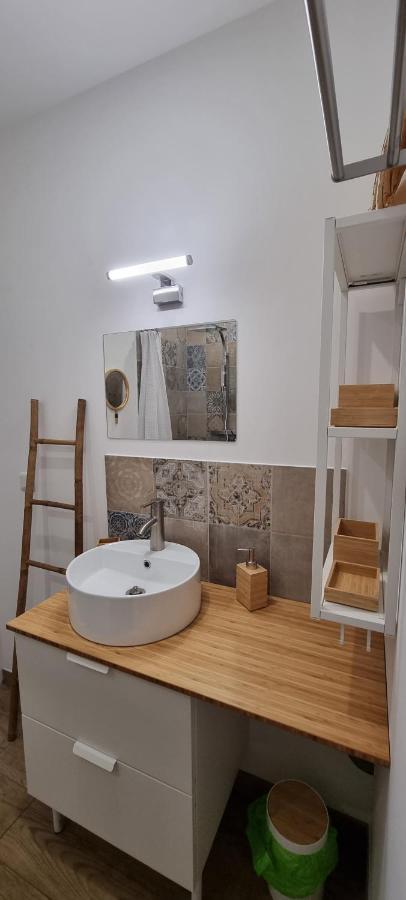 Appartement Chaleureux En Ardeche La Roche-de-Glun المظهر الخارجي الصورة